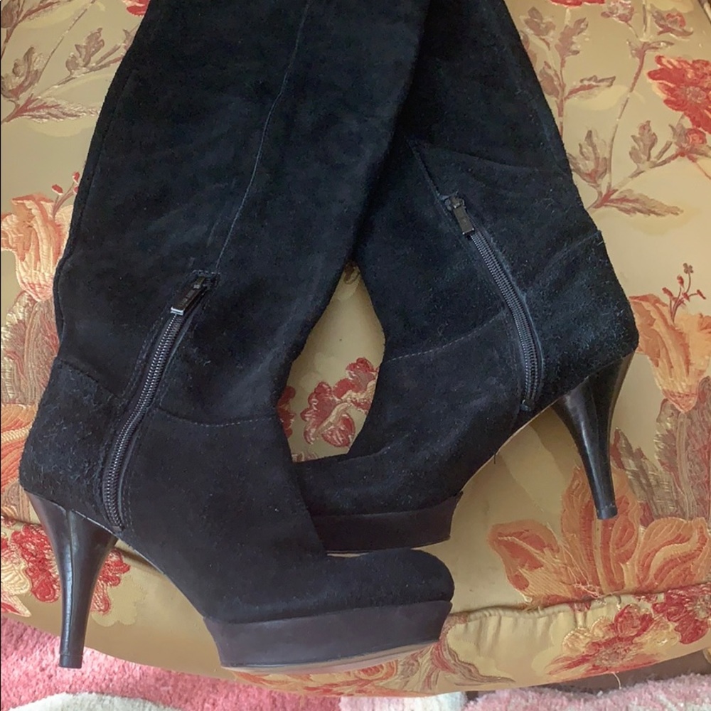 Suede boots - Picture 3 of 5